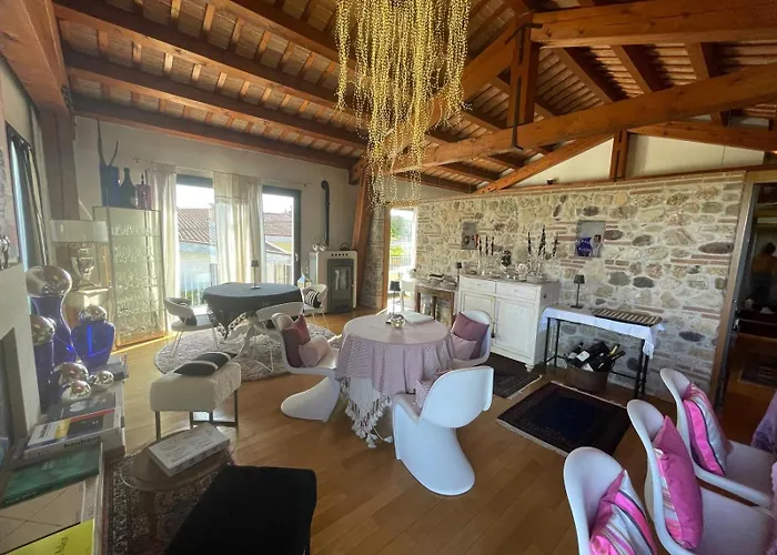 홈스테이 A Casa Di Patty Vidor